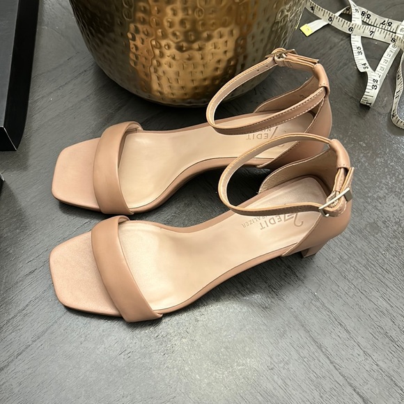 27 EDIT Naturalizer Iriss Ankle Strap Sandal - Picture 5 of 10
